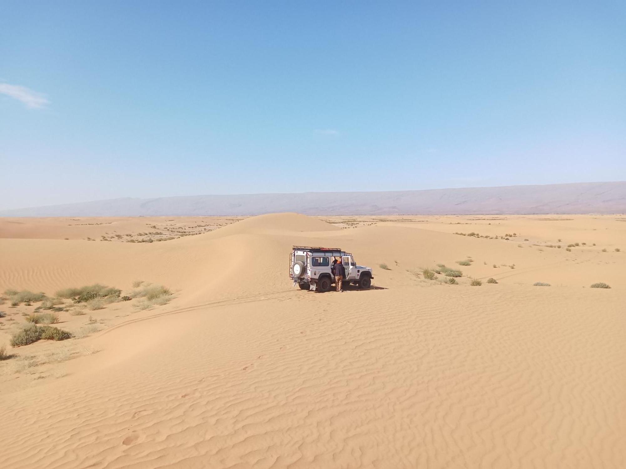 Готель Bivouac Cote-Iriki Foum Zguid Екстер'єр фото