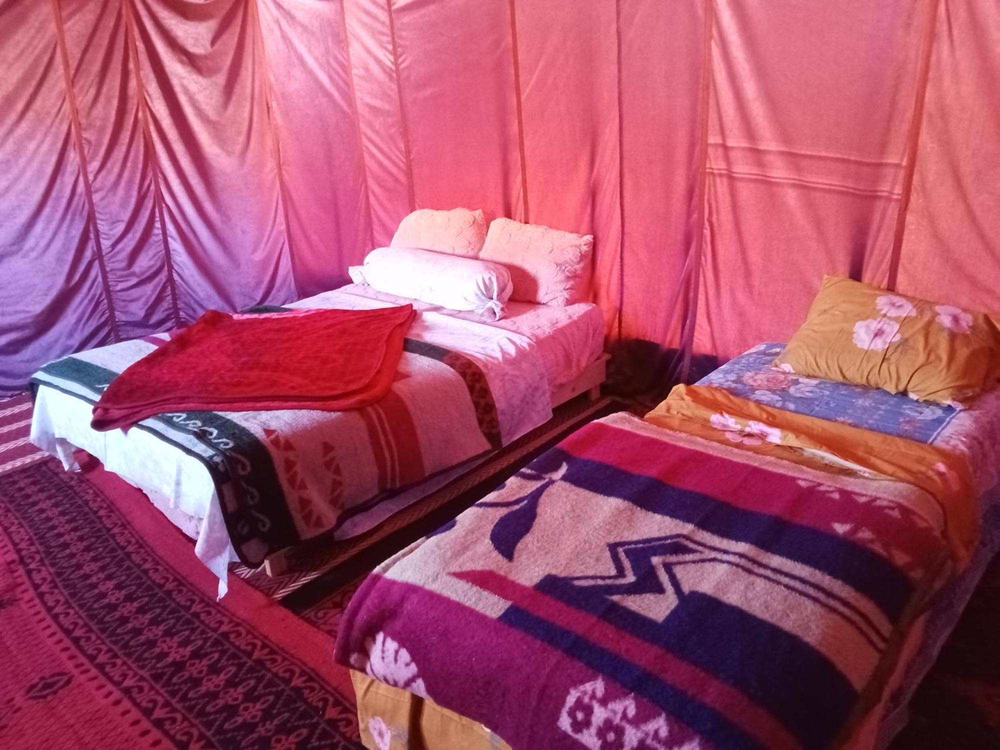 Готель Bivouac Cote-Iriki Foum Zguid Екстер'єр фото